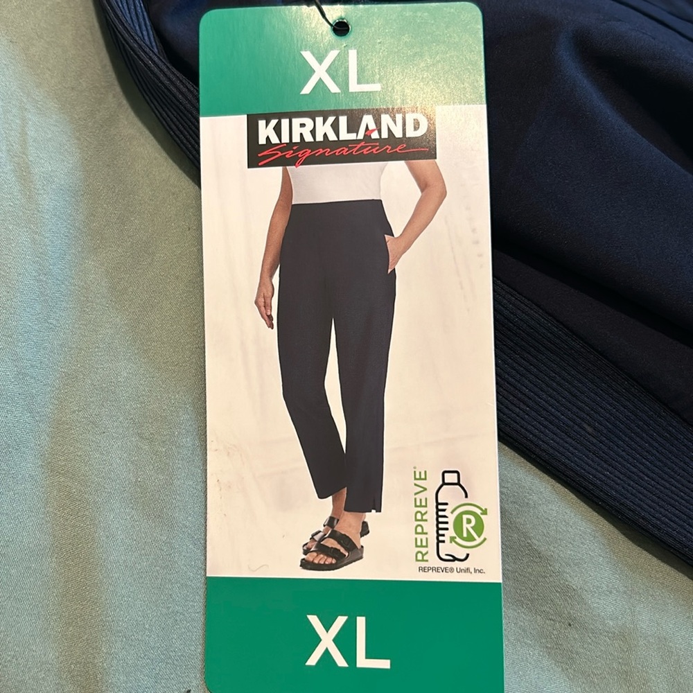 Kirkland XL pants. New with tags. Dark blue